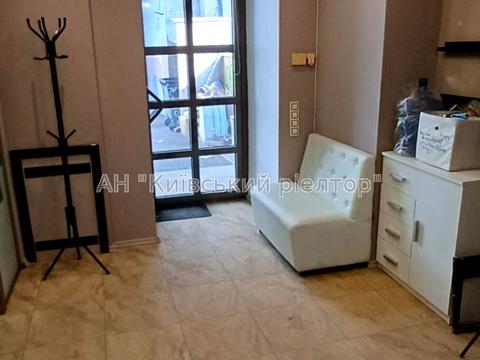 коммерческая по адресу Антоновича ул. (Горького), 24-А