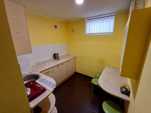 комерційна за адресою Володимира Мономаха вул. (Московська), 31