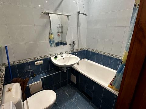 квартира за адресою Олега Мудрака вул. (Генерала Наумова), 19