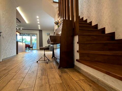 дом по адресу 53-тя А Садова ул.