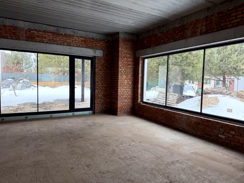 будинок за адресою Свободи, 1