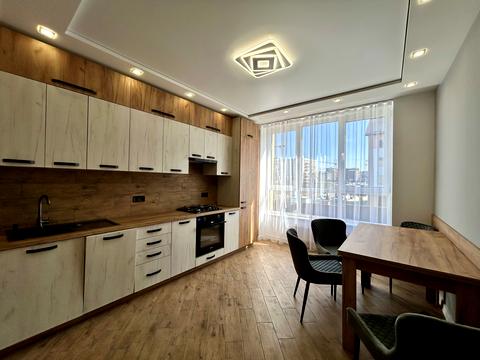 квартира по адресу Героїв Крут ул., 8