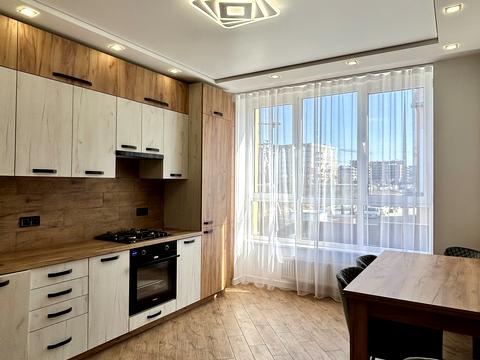 квартира по адресу Героїв Крут ул., 8