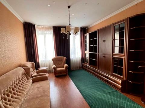 квартира за адресою Тополина вул., 18/1