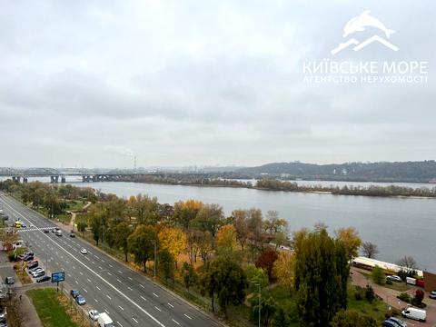 квартира за адресою Дніпровська набережна вул., 3