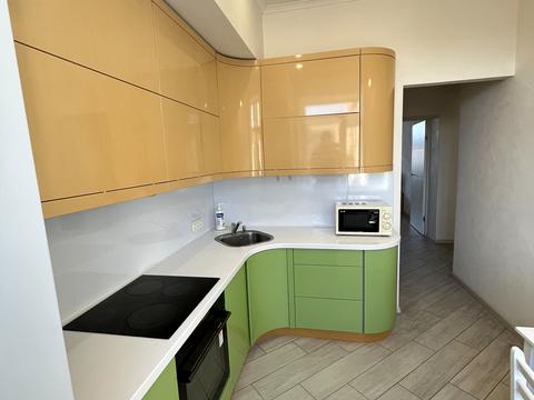 квартира за адресою Леоніда Каденюка просп. (Юрія Гагаріна), 14