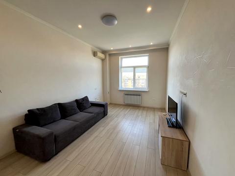 квартира за адресою Леоніда Каденюка просп. (Юрія Гагаріна), 14