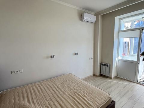 квартира за адресою Леоніда Каденюка просп. (Юрія Гагаріна), 14