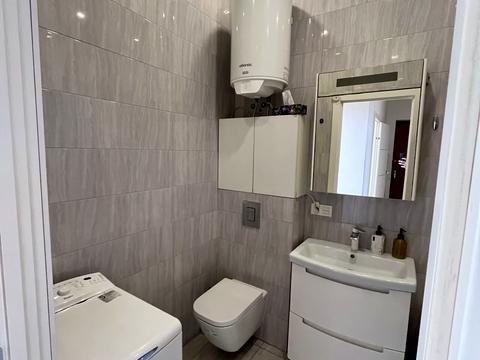 квартира за адресою Леоніда Каденюка просп. (Юрія Гагаріна), 14