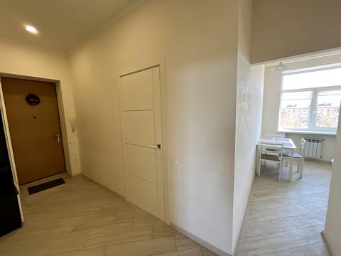 квартира за адресою Леоніда Каденюка просп. (Юрія Гагаріна), 14