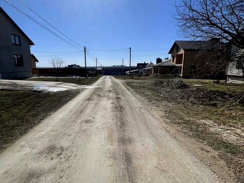 участок по адресу Садова