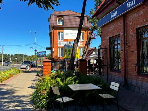 коммерческая по адресу Левка Лукьяненко ул. (Октябрьская), 7