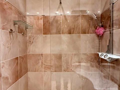 квартира за адресою Київ, Євгена Коновальця вул. (Щорса), 32-Г