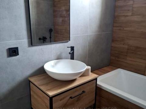 квартира по адресу Весняна ул., 10