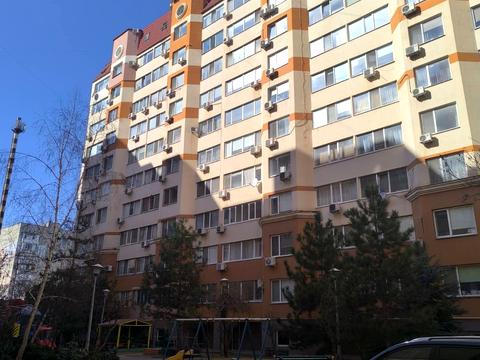 квартира за адресою Старицького вул., 20/3