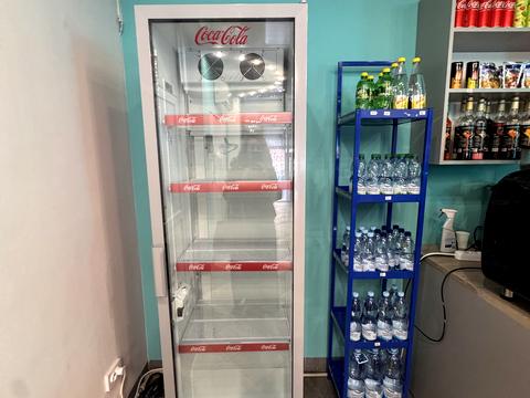 комерційна за адресою Кам'янецька вул., 2