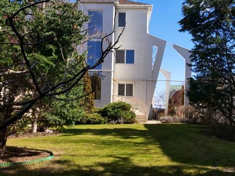 дом по адресу Мускатная ул. (Зои Космодемьянской), 1