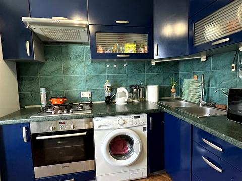 квартира по адресу Академика Амосова ул. (Кирова), 63