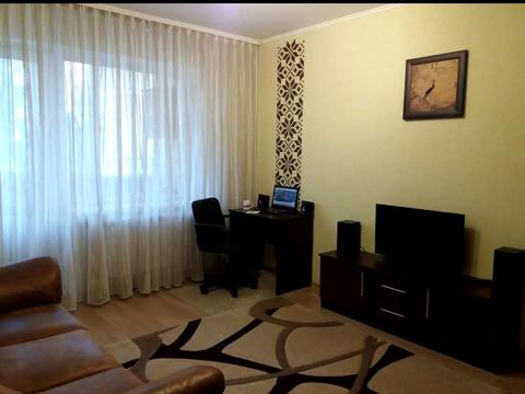 квартира за адресою Михайла Лушпи просп., 22