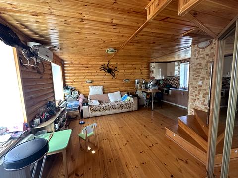 будинок за адресою с. Ржавець, Першого Травня вул.