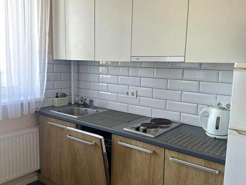 квартира за адресою Рея Бредбері вул., 5/15