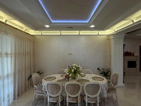 будинок за адресою Августина Волошина вул.