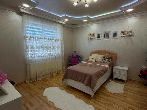 будинок за адресою Августина Волошина вул.