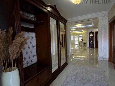 будинок за адресою Августина Волошина вул.