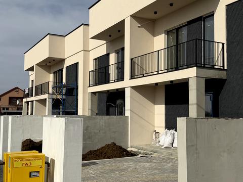 будинок за адресою с. Сторожниця, Перемоги вул., 1