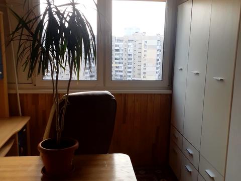 квартира за адресою Ревуцького вул., 19/1