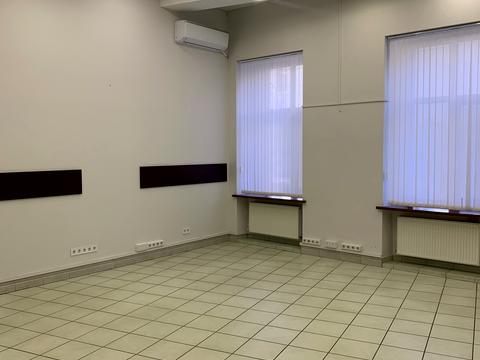 комерційна за адресою Госпітальєрів пров. (2-й Лермонтовський), 13
