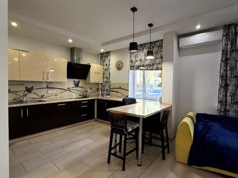 квартира за адресою Регенераторна вул., 4 к3