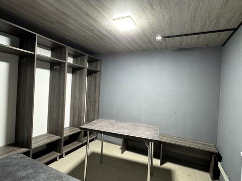 комерційна за адресою Соснова вул. (Красовського), 23