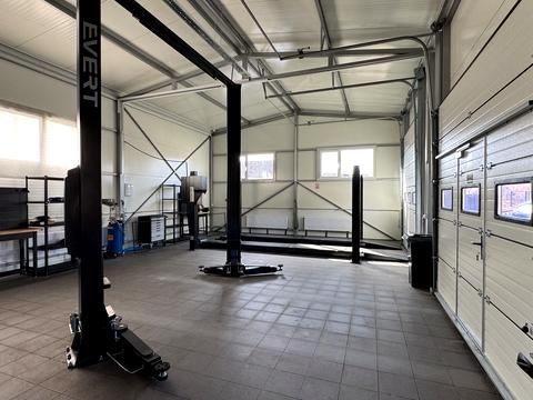 комерційна за адресою Соснова вул. (Красовського), 23