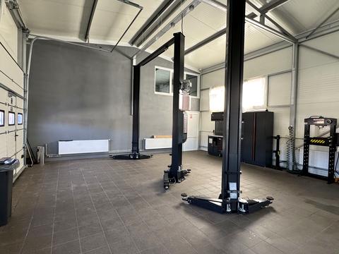 комерційна за адресою Соснова вул. (Красовського), 23