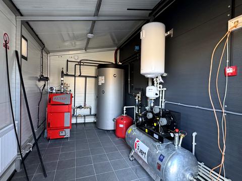 комерційна за адресою Соснова вул. (Красовського), 23