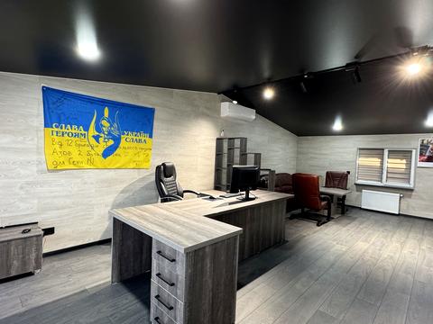 комерційна за адресою Соснова вул. (Красовського), 23