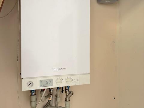 комерційна за адресою Обсерваторний пров., 2/4