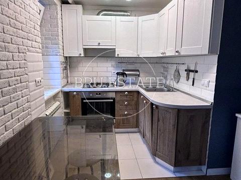 квартира по адресу Евгения Коновальца ул. (Щорса), 15 к2