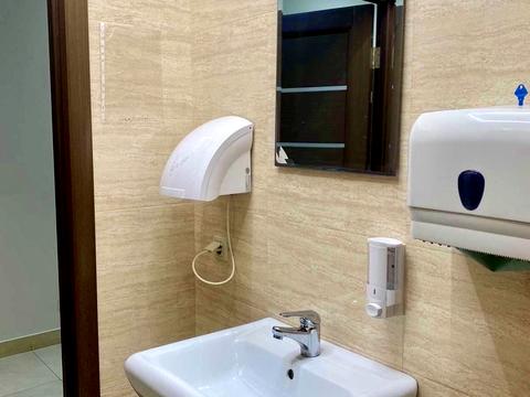 коммерческая по адресу Кловский спуск, 7a