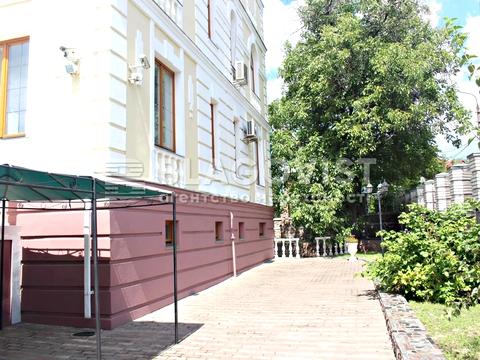 комерційна за адресою Білицька вул., 2/9