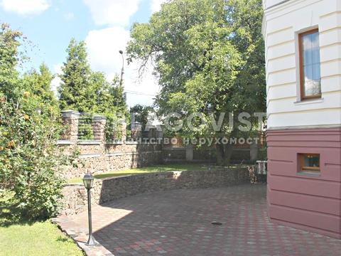 комерційна за адресою Білицька вул., 2/9