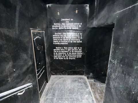 коммерческая по адресу Дмитрия Яворницкого просп. (Карла Маркса), 40