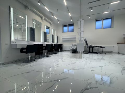 комерційна за адресою Прохоровська вул., 40 к5