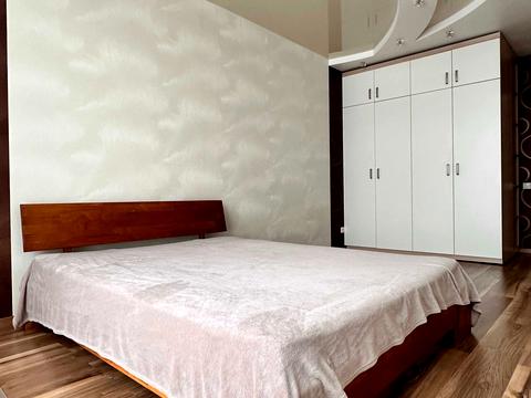 квартира за адресою Анатолія Петрицького вул., 15-А