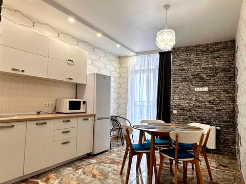 квартира за адресою Анатолія Петрицького вул., 15-А