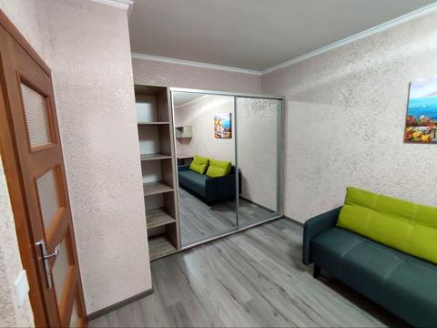 квартира за адресою Зодчих вул., 30/6