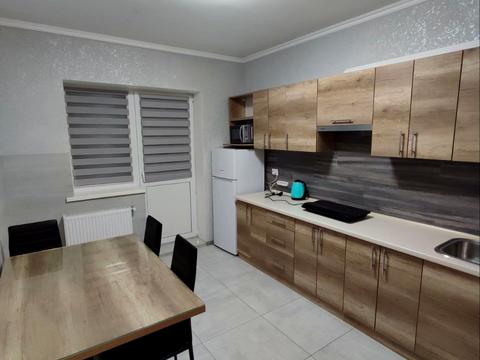 квартира за адресою Зодчих вул., 30/6