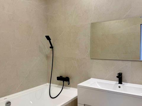 дом по адресу Михаила Булгакова ул.