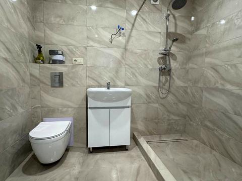 квартира за адресою Співдружності вул., 7